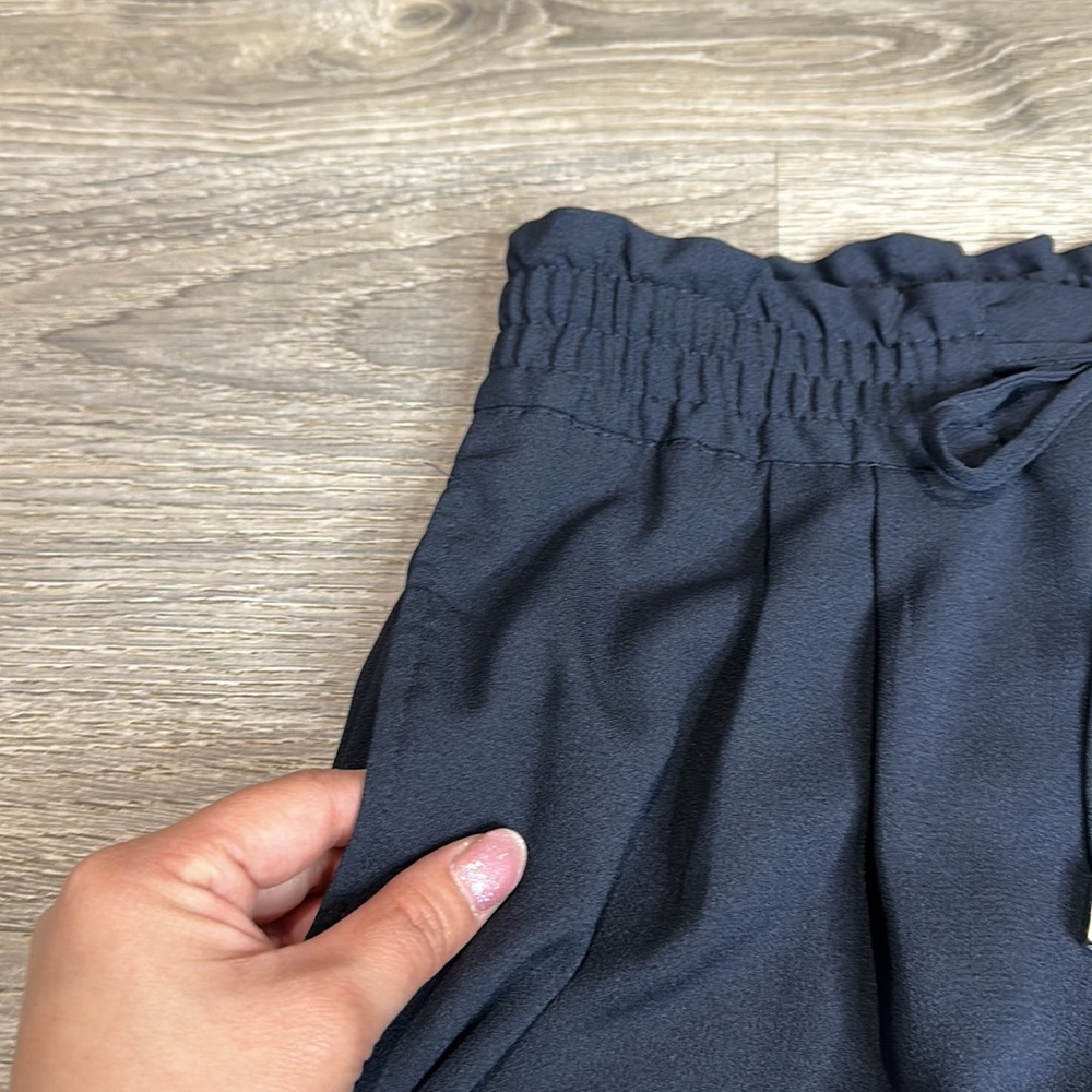 Zara Basic Paper-Bag Pull On Cropped Pants Navy B… - image 5